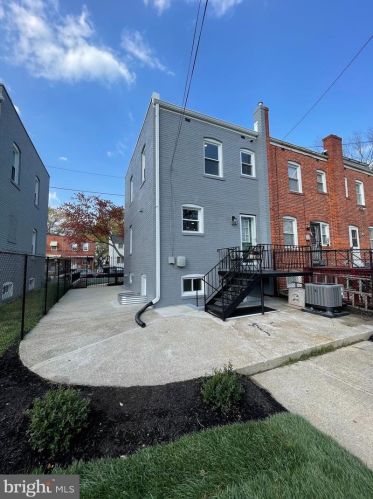 4533 Eads Pl, Washington DC  20019-4764 exterior