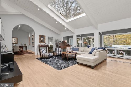 10113 Bevern Ln, Rockville MD 20854-2130 exterior