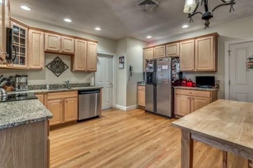 48 Lafayette Park, Lynn, MA 01902-2412