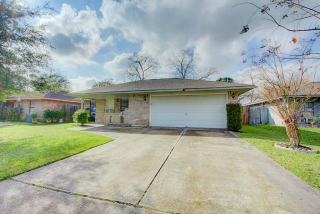 10563 Keeneland Ln, Houston, TX 77038-1712