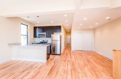 1630 Cermak Rd, Chicago IL 60623-2902 exterior