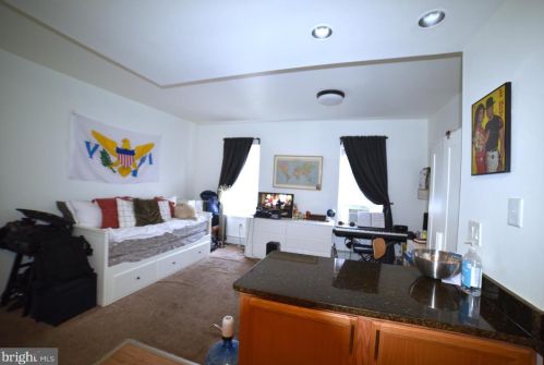 1410 6 St, Philadelphia PA 19147-5841 exterior