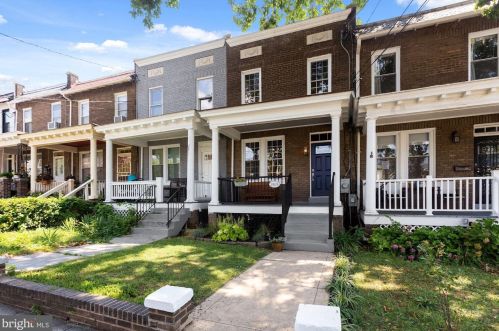 2809 5th St, Washington, DC 20032-2557