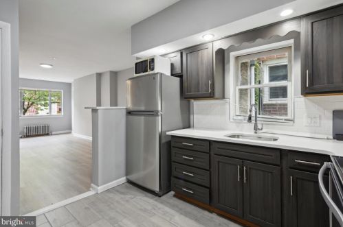 1621 Franklin St, Philadelphia PA 19148-1223 exterior