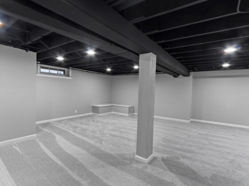 2953 43, Milwaukee WI 53219-3402 exterior