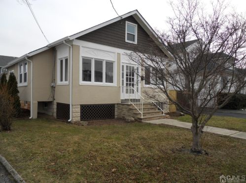 8 Livingston Ave, Avenel, NJ 07001-1417