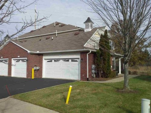 745 Eagle Dr, Fenton, MI 48430-4177