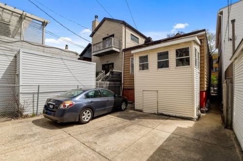 2010 Leavitt St, Chicago IL  60608-2526 exterior