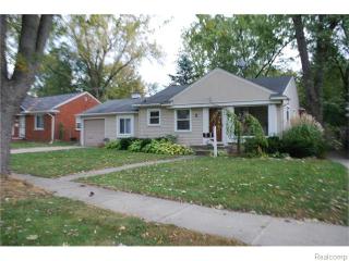 23042 Lilac St, Farmington MI  48336-3346 exterior