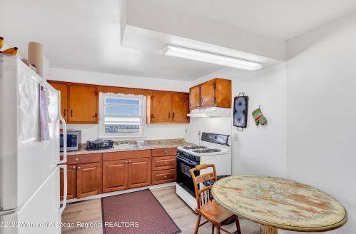 204 Channel Dr, Point Pleasant Beach NJ 08742-2619 exterior