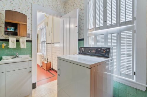 36 Morning St, Portland ME 04101-4429 exterior