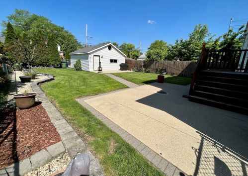 9308 Trumbull Ave, Chicago IL 60655-3326 exterior