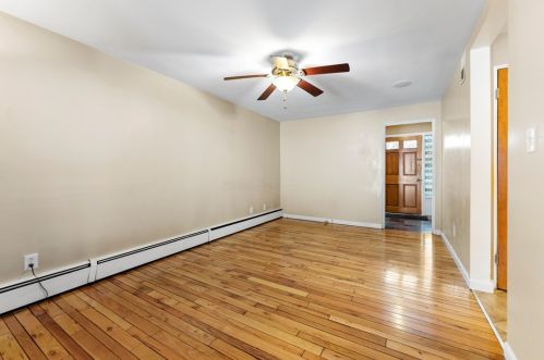 513 Pat Hvn Dr, Pittsburgh PA 15243-1739 exterior