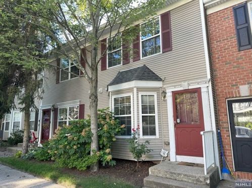 2144 Jordan Ct, Mahwah NJ  07430-3815 exterior