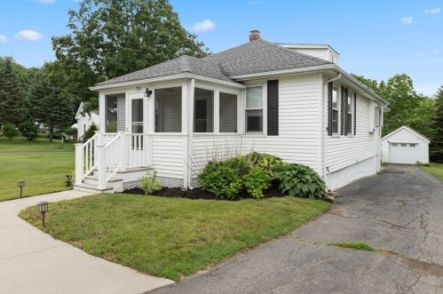 70 Washington St, Ipswich, MA 01938-1726