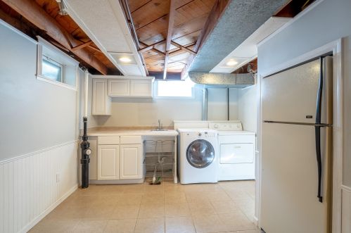 1843 Fairmont St, Manitowoc WI 54220-2658 exterior