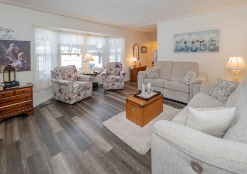 6452 Enola Ave, Kalamazoo MI  49048-9464 exterior