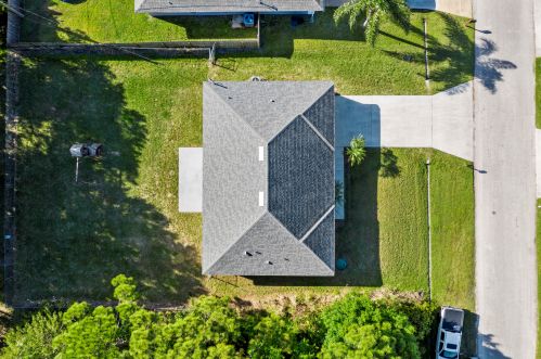 2165 Gemini Ln, Fort Pierce, FL 34984-4354