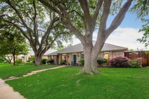 6931 Echo Bluff Dr, Dallas, TX 75248-2903