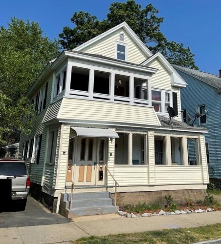 15-17 Earl St, Springfield, MA 01101