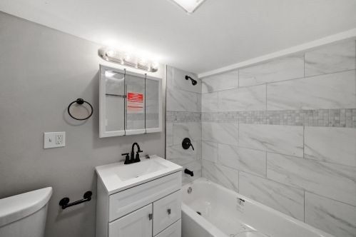 7141 Wabash Ave, Chicago IL 60628-7349 exterior