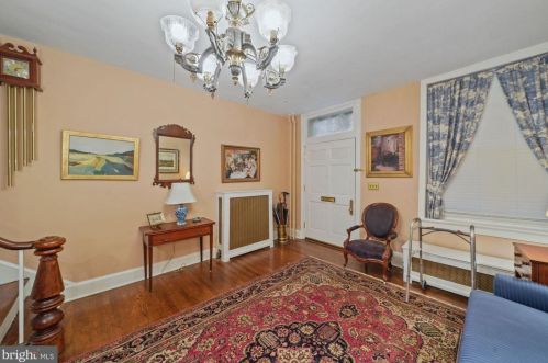 126 Fairfax St, Alexandria VA 22314-3331 exterior