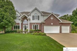 16356 Burt St, Omaha, NE 68118-2532