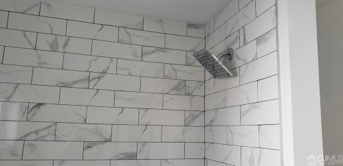 135 Cooper Ave, Iselin NJ 08830-2003 exterior