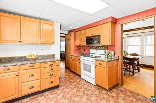 406 43 Ave, Duluth MN 55807-1555 exterior