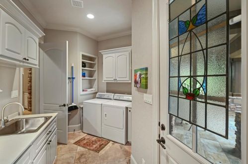 2200 Spg Br Rd, Montgomery TX 77316-2503 exterior