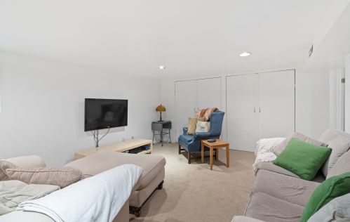 3448 Ridgeway Ave, Chicago IL 60659-1117 exterior