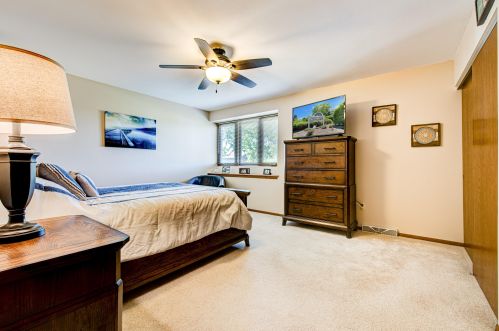 3801 College Ave, Milwaukee WI  53221-4540 exterior