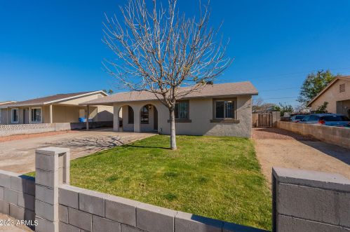 2521 49th Ave, Phoenix AZ  85035-2003 exterior