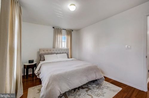 1930 Franklin St, Philadelphia PA 19122-1308 exterior