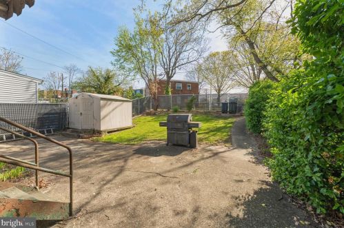 1838 41 Pl, Washington DC 20020-6021 exterior