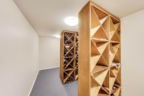 1133 Schubert Ave, Chicago IL 60614-1507 exterior