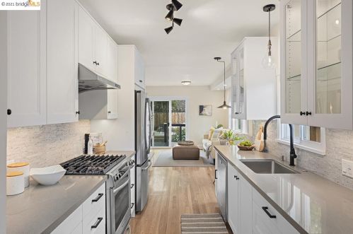 925 Santa Fe, Berkeley CA 94706-2345 exterior