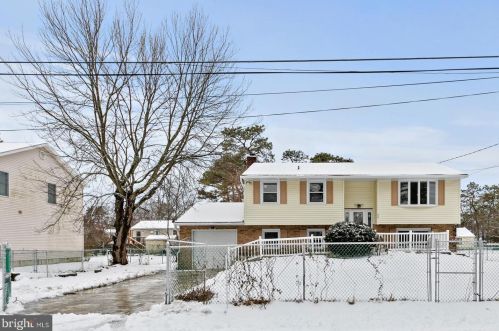 204 Blackfoot Trl, Browns Mills NJ 08015-6213 exterior