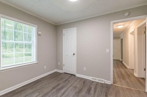 3250 Mount Gilead Rd, Atlanta GA  30311-5202 exterior