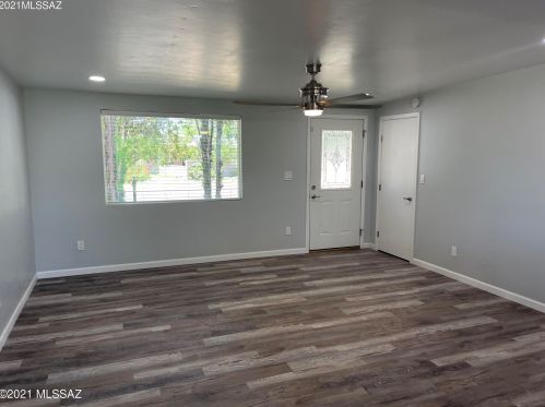 7570 Logan Dr, Tucson AZ  85730-3407 exterior