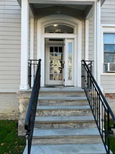 132 Franklin St, Poughkeepsie NY  12601-4336 exterior