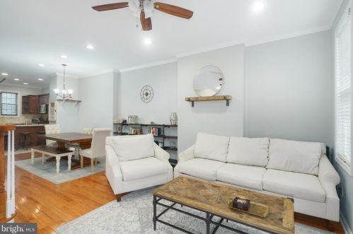 809 15th St, Philadelphia, PA 19146-0022