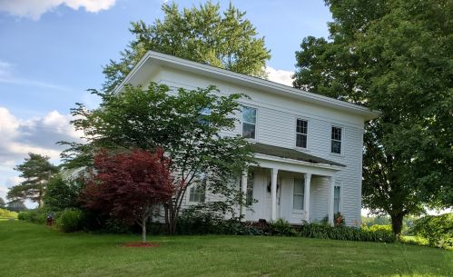 5473 Ellison Rd, Belding, MI 48809-9515