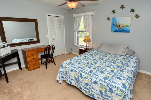 834 Walters Ter, Fort Pierce FL 34983-3963 exterior