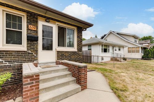 619 5th Ave, South Saint Paul, MN 55075-2829