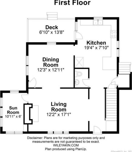 566 Park Rd, Hartford CT 06119-1749 exterior