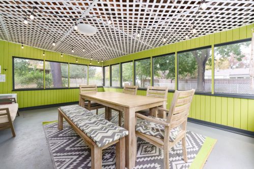 127 Melody Ave, Kalamazoo MI 49002-6219 exterior