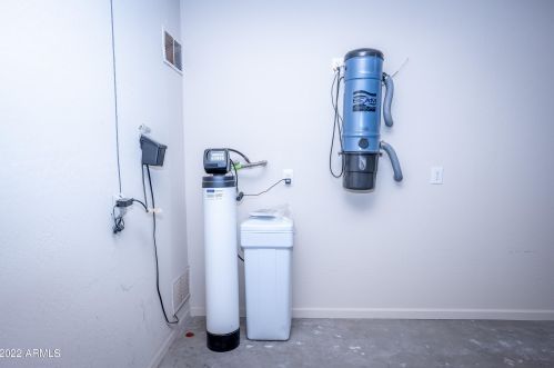 21907 36th St, Phoenix AZ  85050-7387 exterior