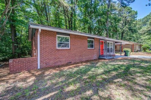 856 Harwell Rd, Atlanta GA  30318-5828 exterior