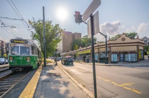1454 Beacon St, Brookline MA  02446-2048 exterior